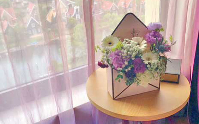 フラワーレターアレンジメント