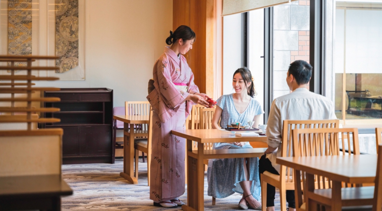 日本料理「さくら」風景