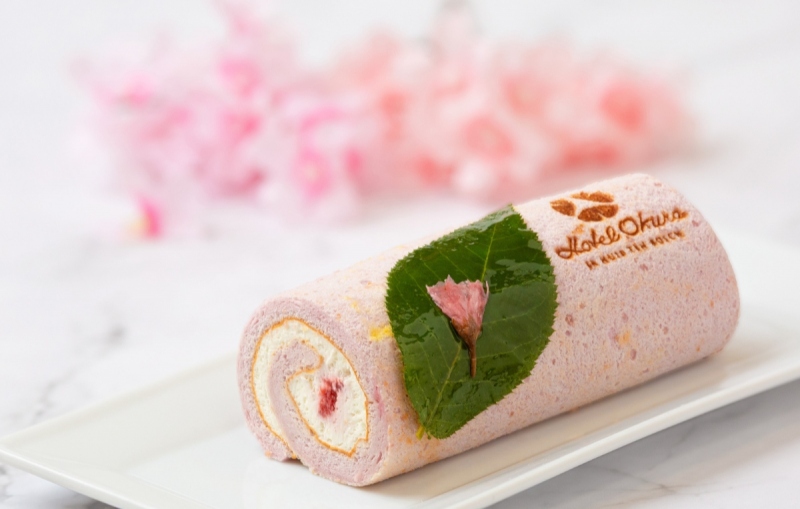 さくら風味のロールケーキ